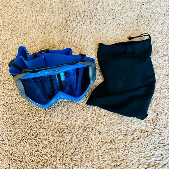 Smith Snowboarding Goggles - Picture 1 of 1